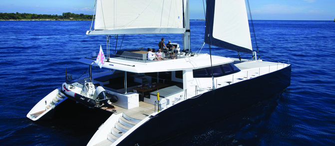 Sunreef 80 Carbon Line — sailing yacht