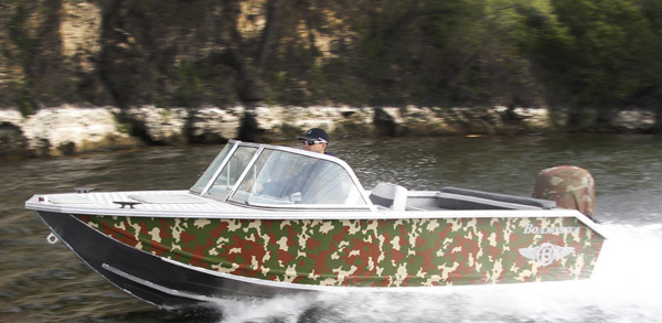 Волжанка 46 Классик — powerboat