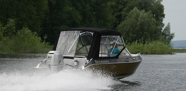Волжанка 47 Классик — powerboat