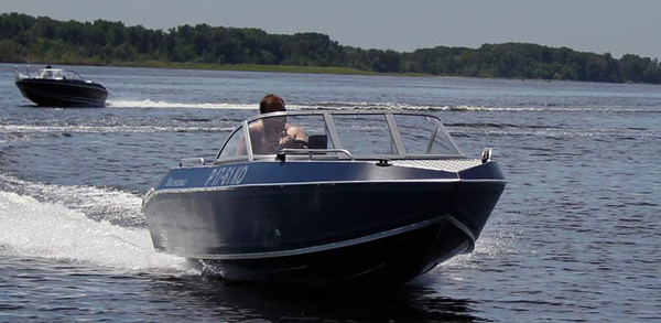 Волжанка 53 Классик — powerboat